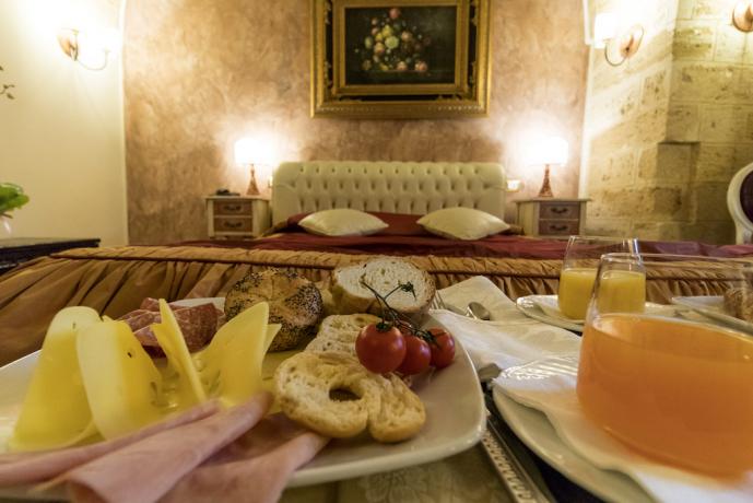 Colazione in camera in hotel di lusso Lecce 