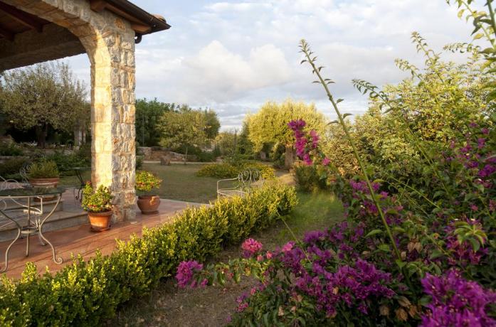 Ampio Giardino in relais4stelle vicino Porto Infreschi 