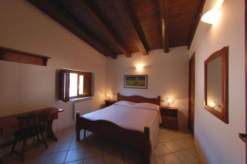 Camera con Tv in agriturismo Palinuro
