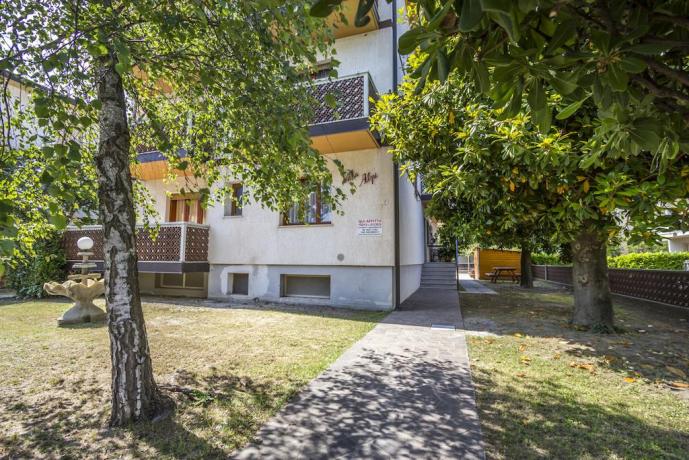 Appartamenti con Giardino e Parcheggio Lignano Sabbiadoro 