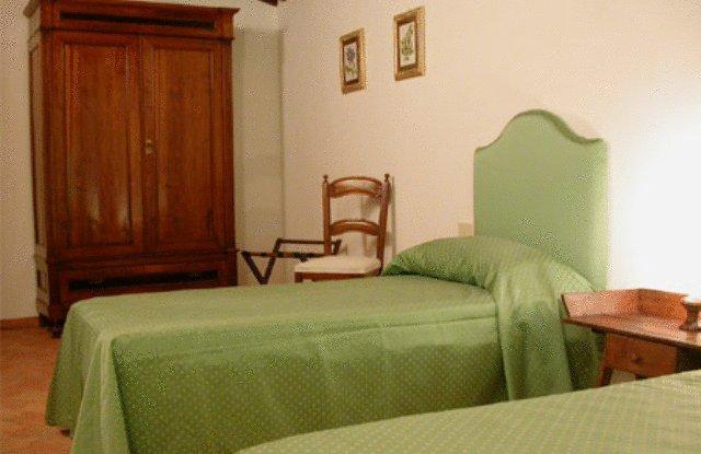 Camere con mobili classici 