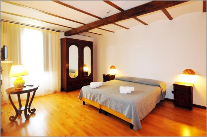 Albergo Alcamo mar Tirreno, camera tripla 205