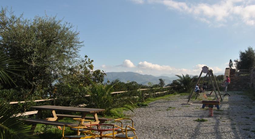 Giardino nell'Agriturismo a Messina a Santa Margherita 