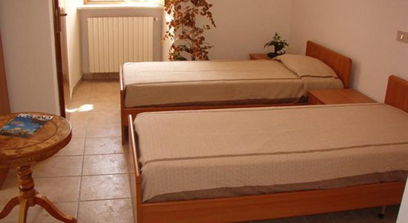 camera doppia con bagno privato