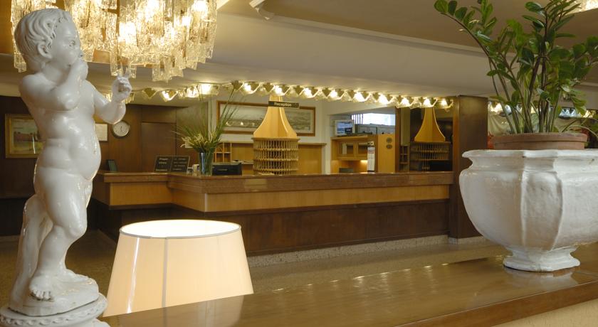 Hall Reception Centro Congressi Hotel Calenzano