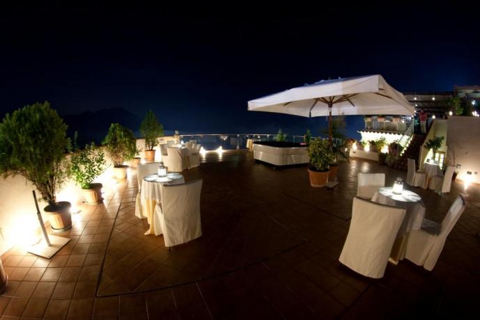 Vista panoramica da terrazza in Hotel Ravello 