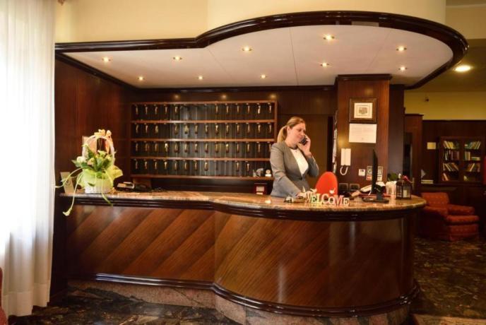 Reception Hotel 3 stelle San-Bartolomeo-a-mare Imperia