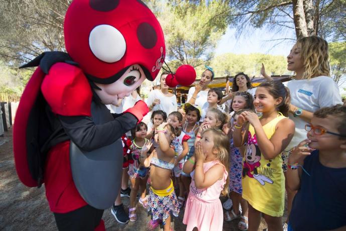 Animazione nel villaggio con Spettacoli e Miniclub Puglia 