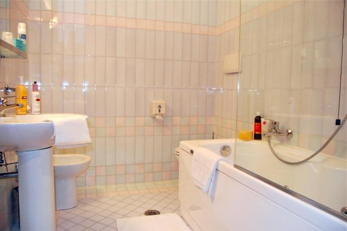 Bagno privato camera matrimoniale Comfort Avezzano