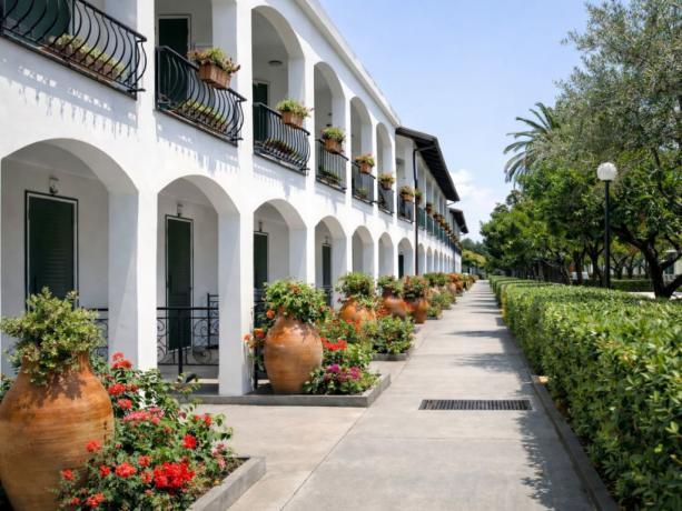 Offerta Calabria Rotonda Resort villaggio 4 stelle