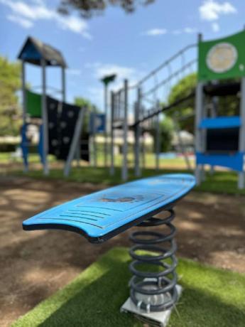 Parcogiochi all'aperto per famiglie