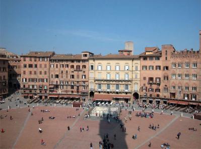 Hotels and Pensions near the Mainsquare of Siena