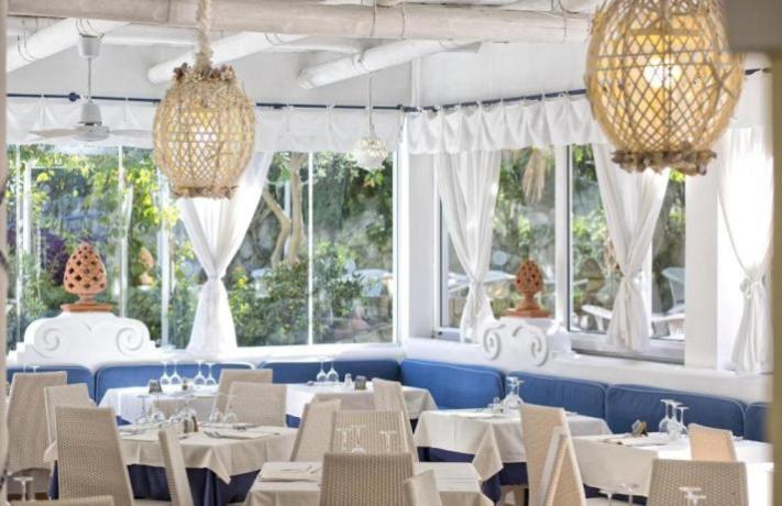 Ristorante con vetrate panoramiche hotel Ischia