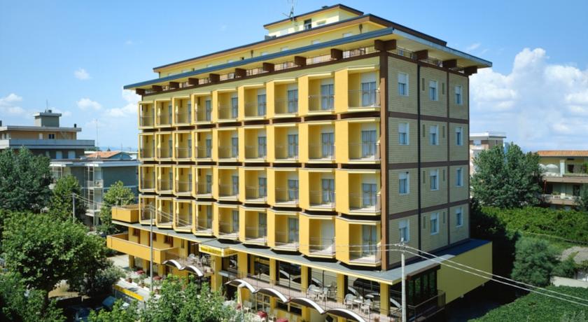 Albergo al mare vicino al centro di Bellaria