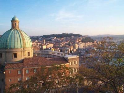 Find Accommodations Low Cost in Ancona