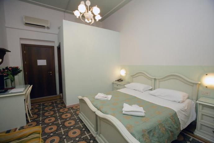 Raffinate Camere B&B nel Cuore di Firenze