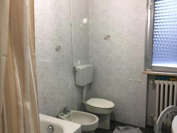Appartamento con bagno e doccia in B&B Taranto
