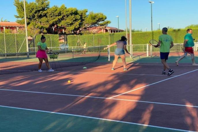 Corsi di tennis resort 4 stelle Porto-cesareo