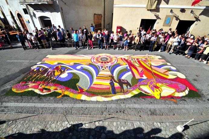 una delle infiorate realizzate