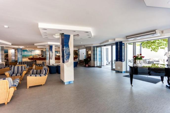 Hall Albergo a Rodi Garganico