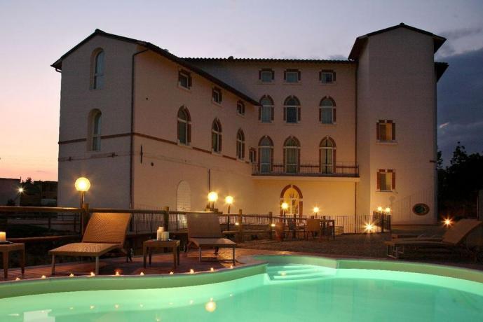 Hotel romantico vicino Firenze ideale per Coppie