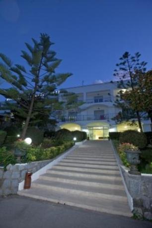 Ingresso Hotel 4 stelle Scario Cilento