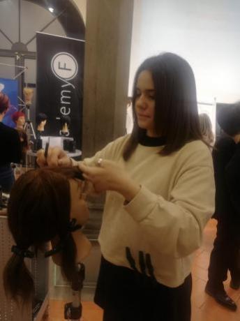 Parrucchiera Cutie-Hair: Aggiornamento Professionale