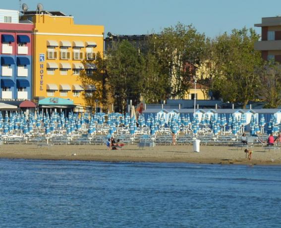 Hotel lido di Fano, Ristorante, spiaggia convenzionata, camere vista mare