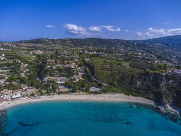 Appartamenti con Piscina Idromassaggio a Tropea 