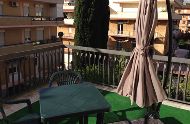 Camere in Hotel ad Aprilia con terrazzi 