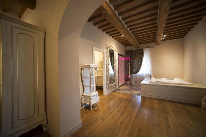 Centro benessere privato in camera Relais a Cortona 