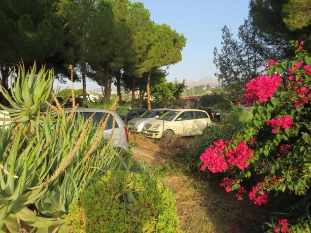 Parcheggio gratuito Residence 3 stelle Campo-Felice-di-Roccella