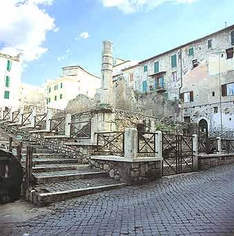 albergo in centro a terracina