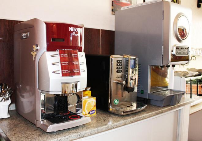 Hotel ad Ostia con sala colazione
