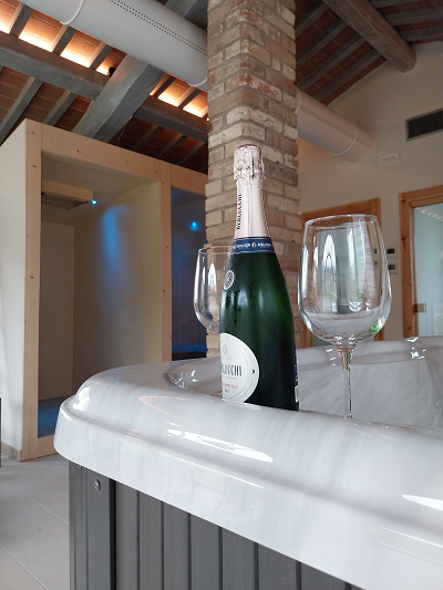 Vasca idromassaggio del centro benessere