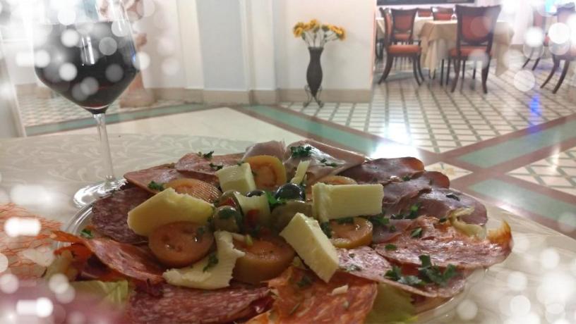 Ristorante buffet Hotel 3stelle Catania Sicilia