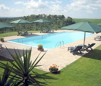 Hotel con Piscina e Centro Benessere a Tuscania