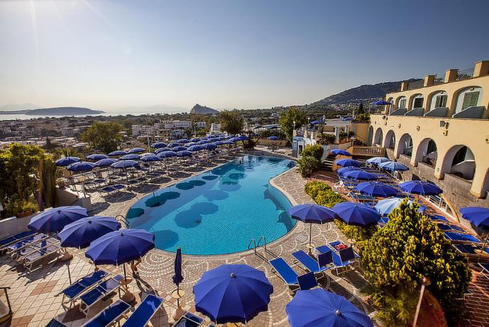 Piscina termale esterna Albergo Ischia 