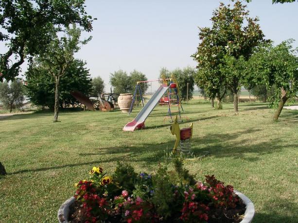parco giochi per bambini al casale di cortona