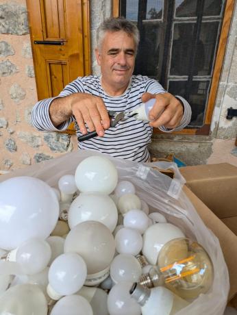 “Meduse per tutti”  laboratorio creativo con l’artista Bertrand Cazenave