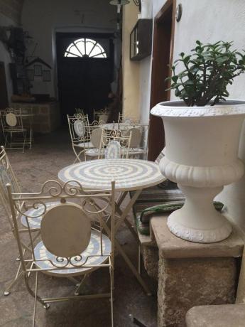 cortile del nostro Hotel medioevale a Matino