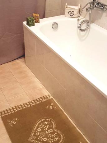 Bagno con Vasca e Doccetta con 5 regolazioni