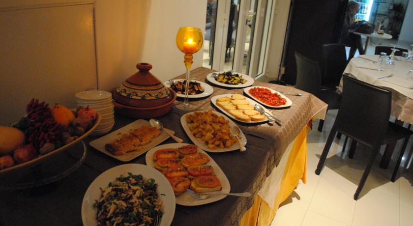 Gran buffet di antipasti