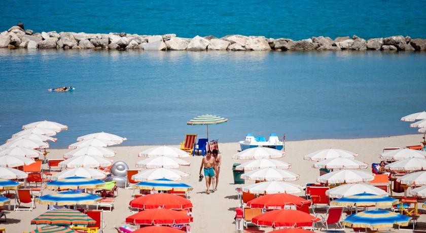 Hotel 3 stelle fronte Mare, San Benedetto del Tronto ideale per famiglie 