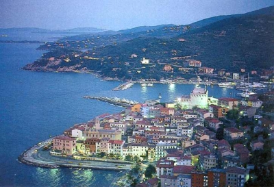 Porto Santo Stefano by night : hotels BB and accommodations 