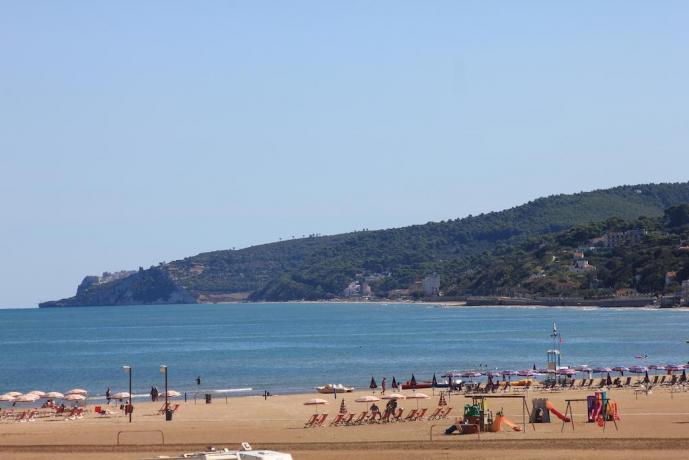 Spiaggia vicino a hotel Puglia Rodi Garganico 