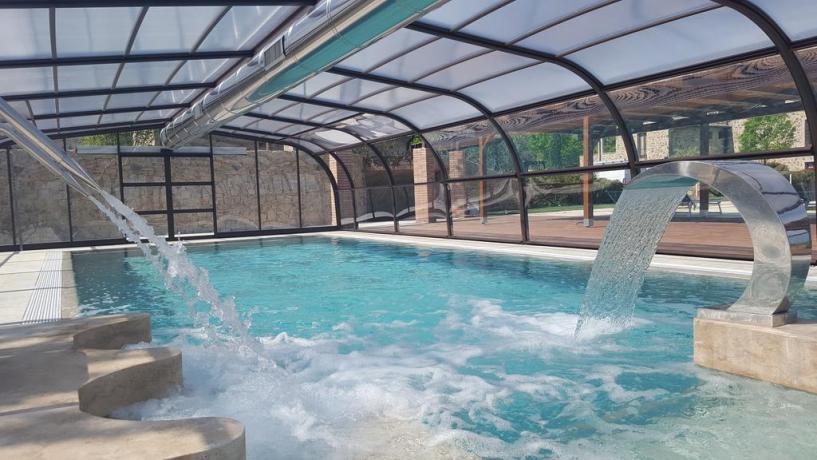 Idromassaggio piscina coperta con acqua salata la Campagna 