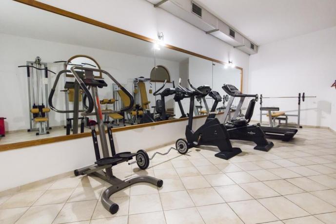 palestra dell'hotel smeraldo a Baia sardinia 