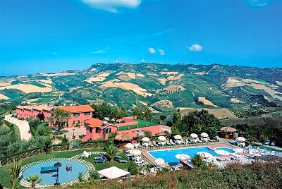 Last Minute in Agriturismi con Piscina, Ripatransone