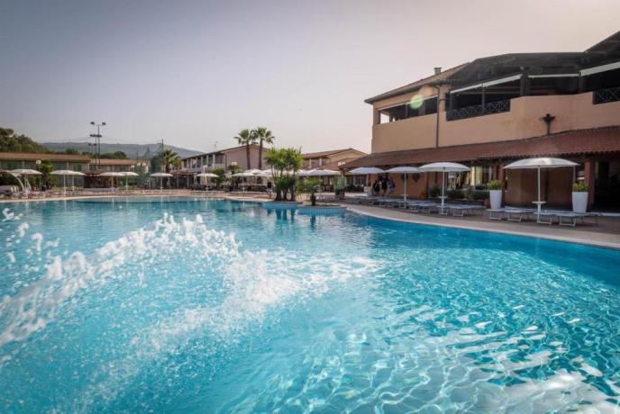 Villaggio 4 stelle sulla Costa degli Dei 